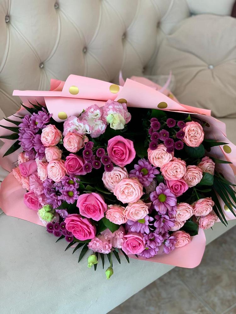 Букет цветов из: Хризантемы, Розы и Лизиантусы в Исаково