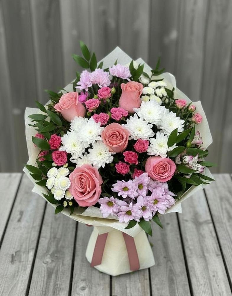 Букет цветов из: Альстромерии, Гвоздики, Розы и Хризантемы в Исаково