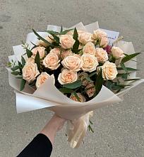 Букет Кремовые розы Латте в Исаково