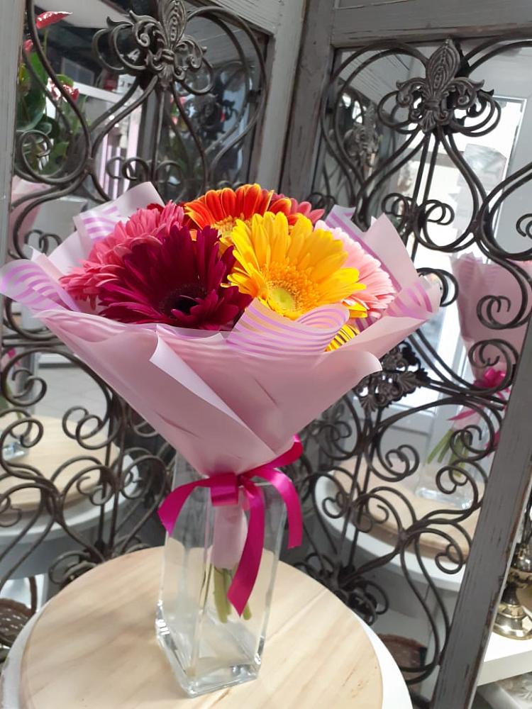 Букет цветов из: Герберы в Исаково