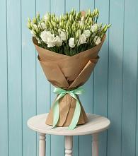 Букет цветов из:  Лизиантусы в Исаково