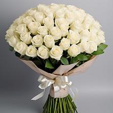 Букет 101 беля роза Белоснежка в Исаково