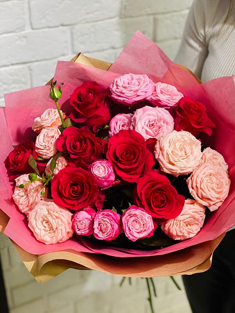 Букет цветов из: Розы в Исаково