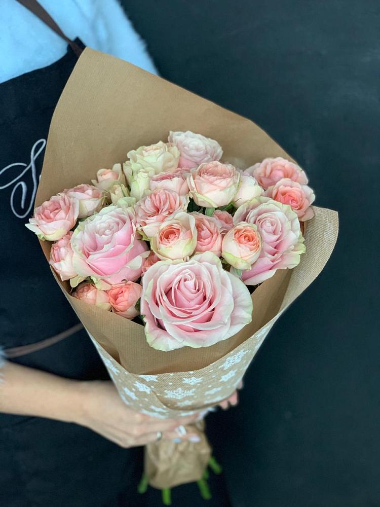 Букет цветов из: Хризантемы и Розы в Исаково