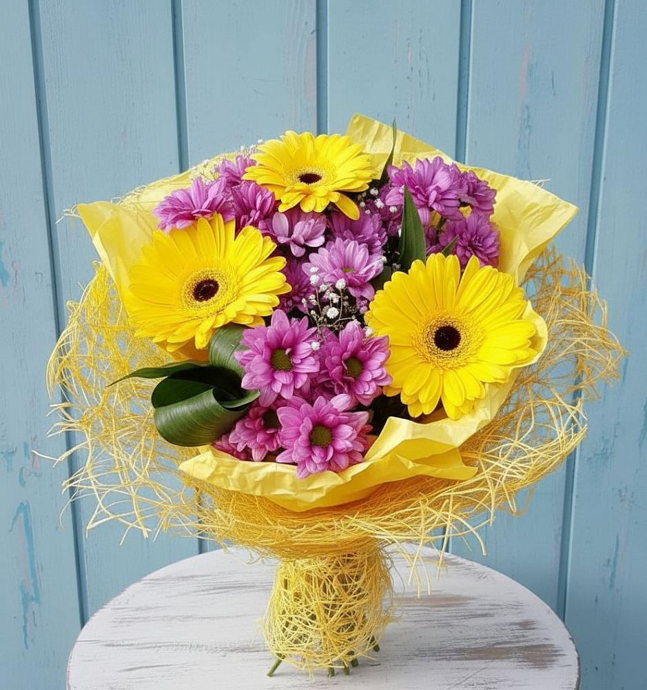 Букет цветов из: Хризантемы и Герберы в Исаково