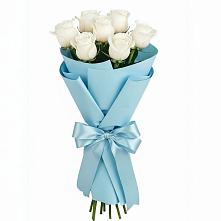 Букет 7 белых роз Проуд в Исаково