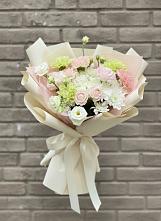 Букет цветов из:  Гвоздики, Розы, Лизиантусы и Хризантемы в Исаково