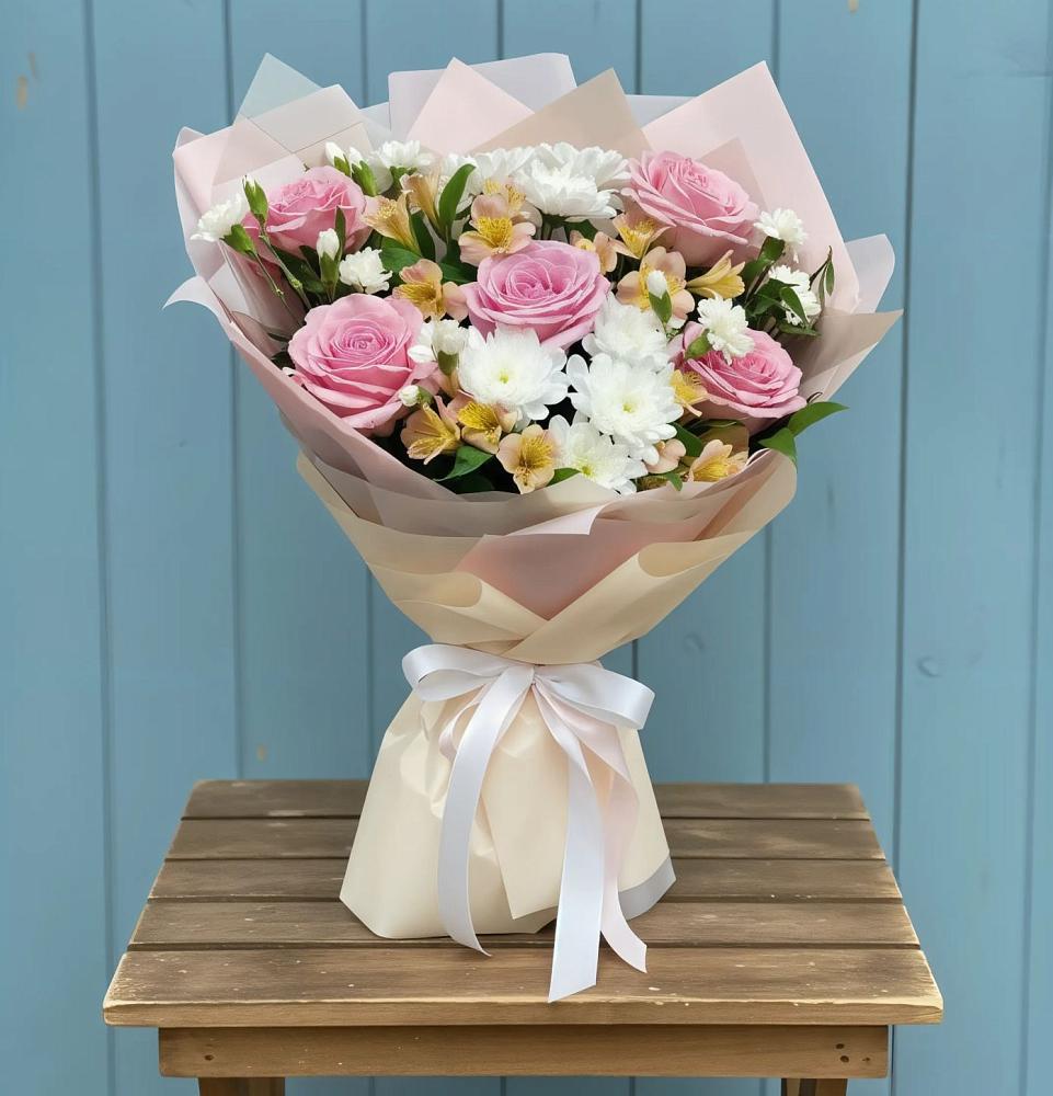 Букет цветов из: Гвоздики, Орхидеи и Розы в Исаково