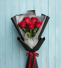Букет цветов из:  Розы в Исаково
