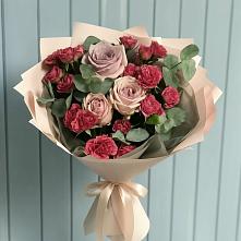 Букет цветов из:  Гвоздики и Розы в Исаково