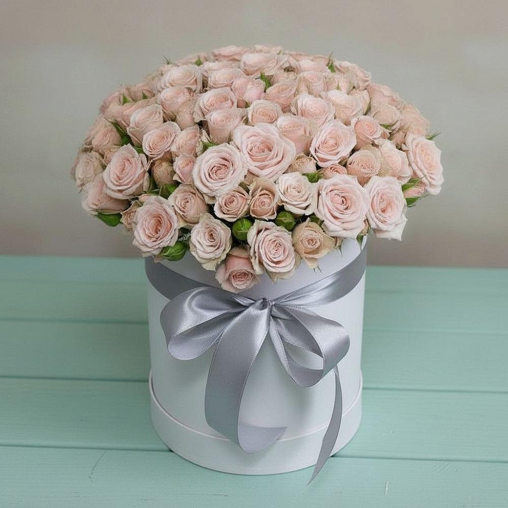 Цветочная композиция из Розы в шляпной коробке в Исаково